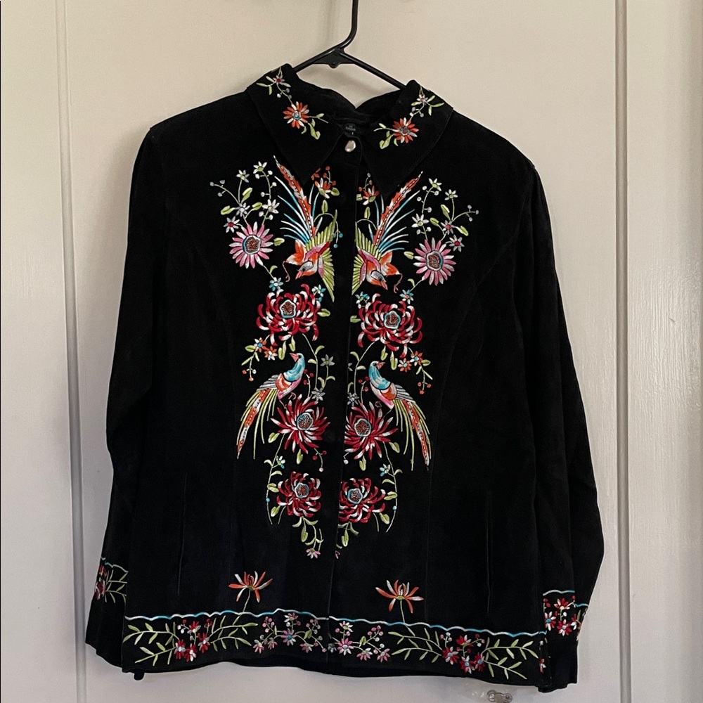 Vintage with Tags - Embroidered Black Floral Suede Jacket